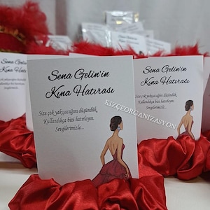 Cartão personalizado Scrunchie de cetim, Scrunchie de casamento, Lembrança de noiva, Presente de hena, Noite de hena, Presente para meninas, Presente para convidado, Presente de celebração