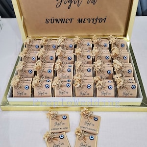 Personalisierte Hochzeitsschokolade und Box, Gunst für Gäste, Babyparty-Schokolade, Brautparty-Bevorzugungen, Verlobungs-Schokoladenbevorzugungen