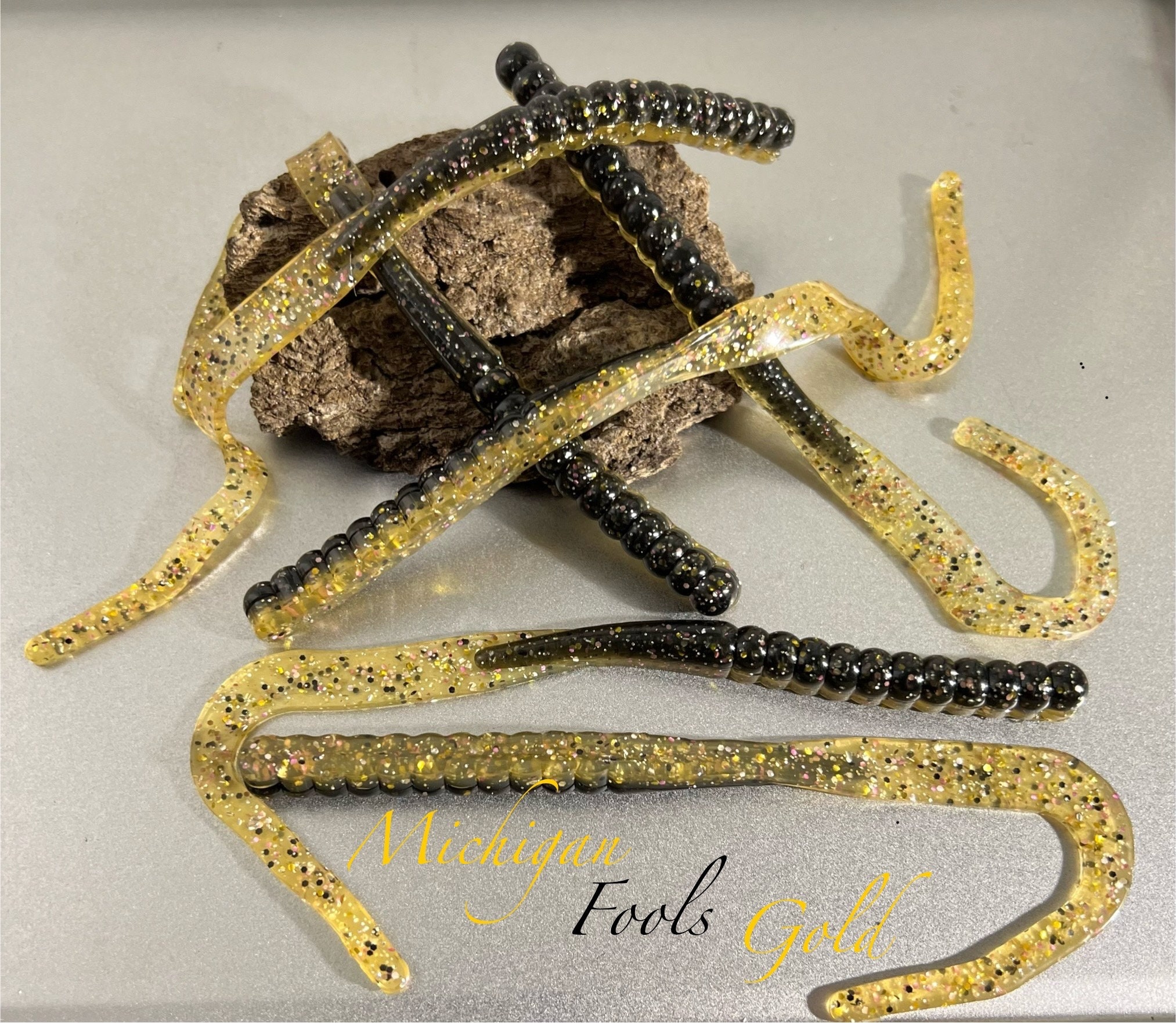 Fake Worms Pk20 - Novelty Accessories