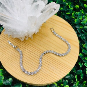 Pulsera de tenis de diamante Cz en oro blanco de 18k chapado