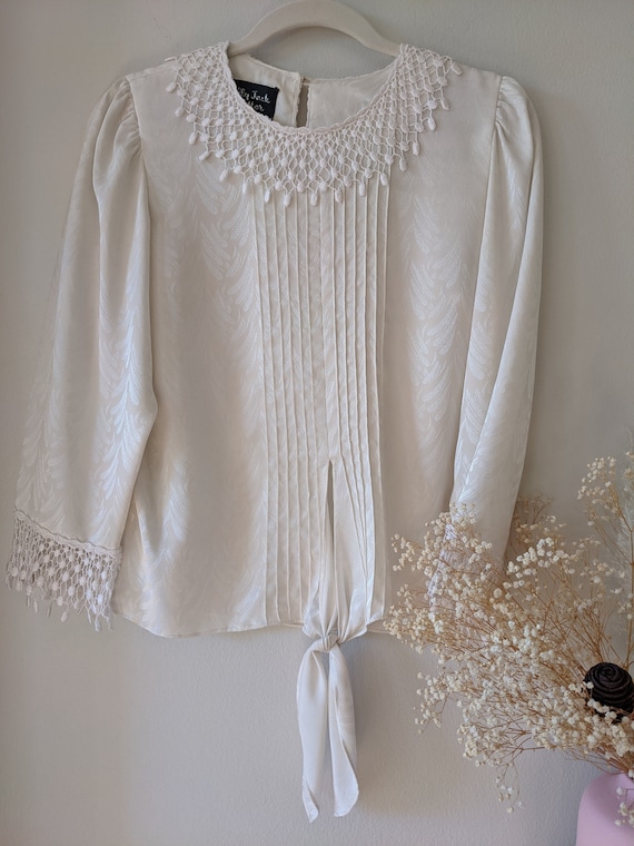 Vintage White Blouse, Victorian Style Top, Romant… - image 1