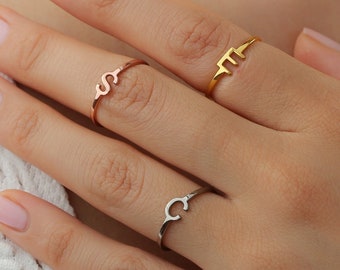 Eerste Ring Goud, Aangepaste Letter Ring, Kerstcadeau voor moeder, Gepersonaliseerde Ring voor Vrouwen, Eerste Ring Zilver, Sierlijke Eerste Ring