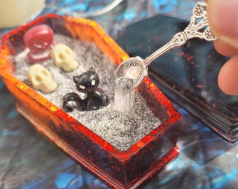 Resin Coffin Zen Garden: Spooky Desk Decor with Charms, Skulls, Shovel