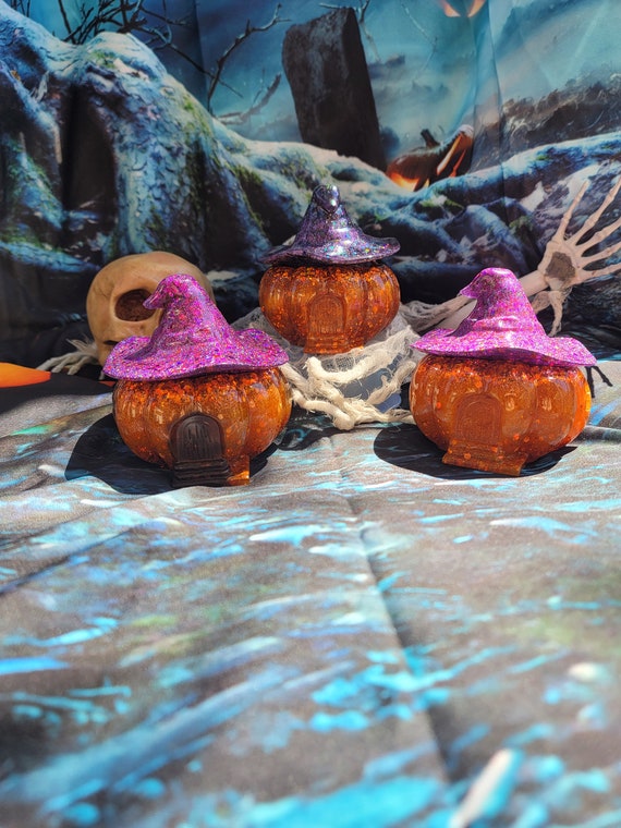 Pumpkin House Jar - Hideaway jar - Pumpkin Jar - Handmade resin pumpkin jar - Pumpkin house with witch hat - Optional light up pumpkin house