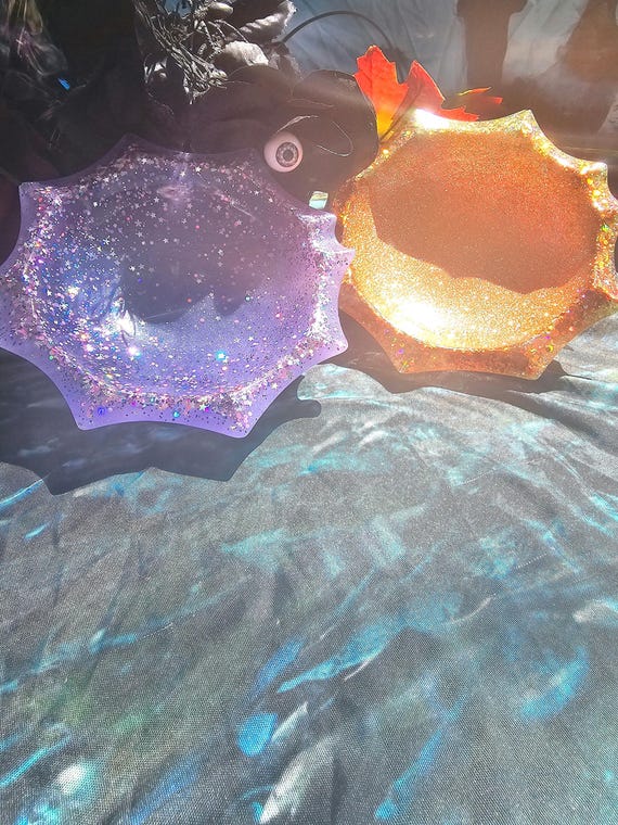 Resin bowls - Handmade resin bowl - Irregular resin bowl - Resin trinket bowl - Catch all dish - Splash bowl - Vanity Bowl - office decor
