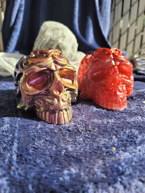 Resin Skull - Light up resin skull - Halloween light up skull - Skull brush holder -Multipurpose holder -Trinket Skull -Handmade Resin Skull