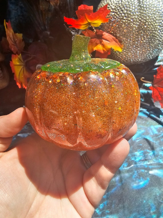 Resin Pumpkin Jars - Handmade resin jars - Pumpkin Jars - Hideaway Jars - Trinket Jars - Glitter Pumpkin Jars - Customizable Jars -Gift idea