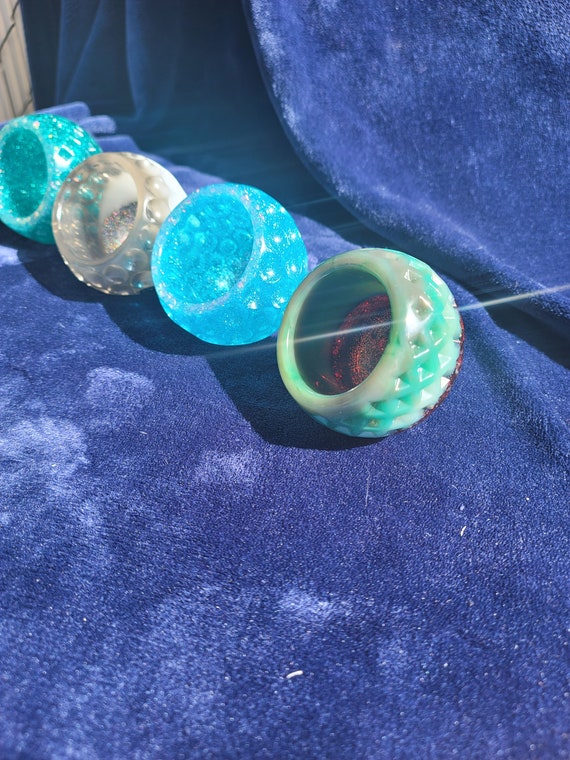Resin tea light/votive holder - Round tea light holder - little tool holder - handmade resin tea light holders - tea light or votive candles