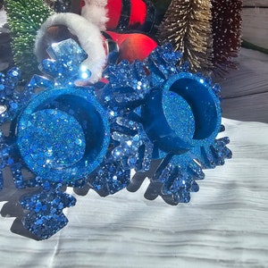 Handmade Resin Snowflake Tealight Holder: Iridescent Christmas Decor