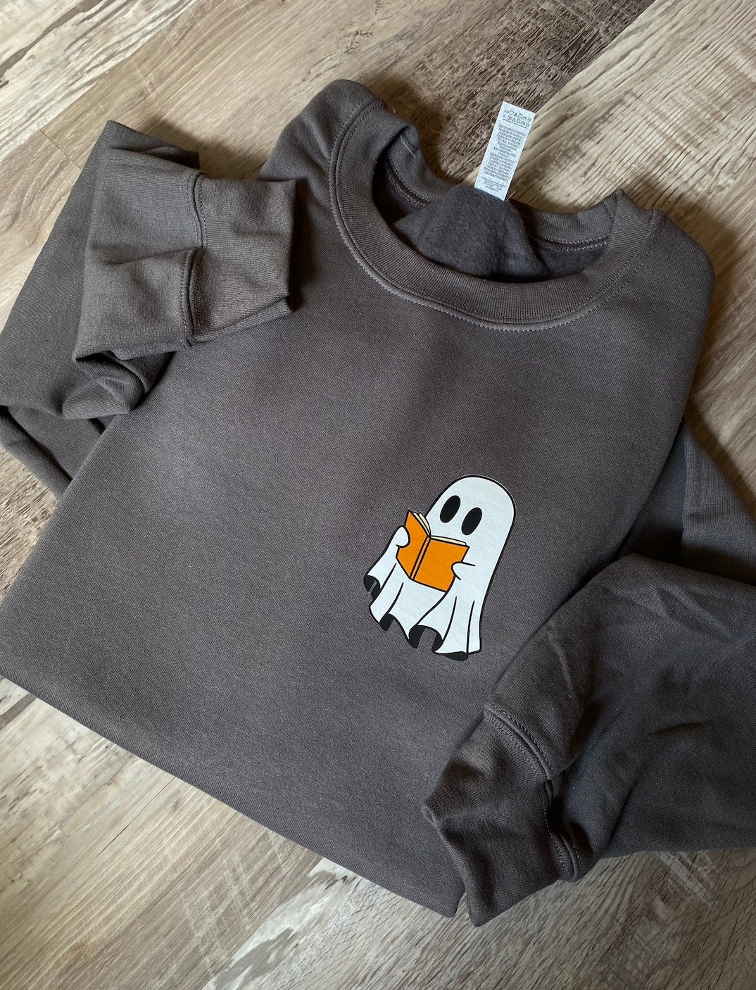 Ghost Book Sweatshirt, Read More Boooks Sweatshirt, Fall Crewneck, Book Lover sweatshirt, Spooky Season Pullover, Ghost reading, Book Lover