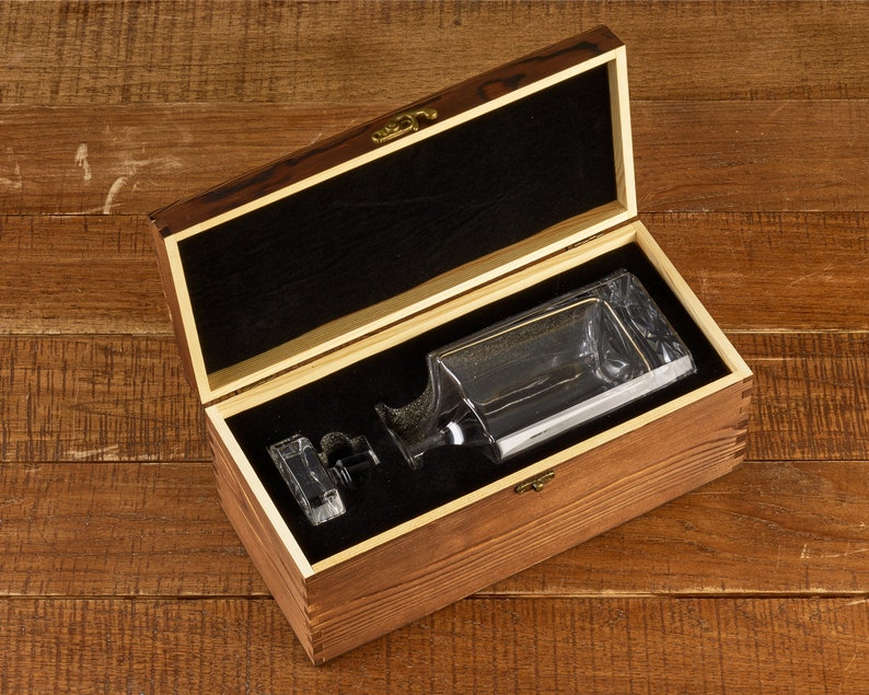 Personalized Whiskey Decanter Custom Bourbon Decanter Etsy