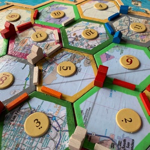 Custom Board Game Map Hexagons -- Spielen Sie Ihr Lieblingsspiel mit Stücken, die Ihre Lieblingsstadt zeigen -- oder überall!