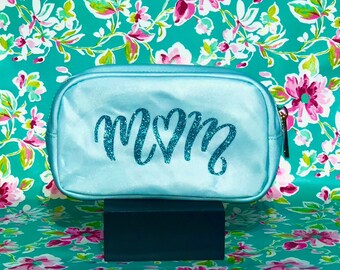 Custom Makeup Bag  | Mother's Day Gift | Gift for Mom | Bridesmaids' Gift | Bachelorette Favors | Travel Gift | Grad Gift | Custom Gift