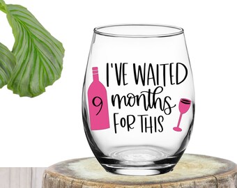 New Mom Gift | New Mom Wine Glass | Gift for New Mom | Baby Gift for Mom | Pregnancy Gift | Baby Shower Gift | Gift for Mom | Mothers Day