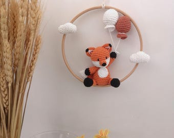 Couronne murale le Renard qui s'envole en crochet, mobile bébé, baby mobile, baby fox