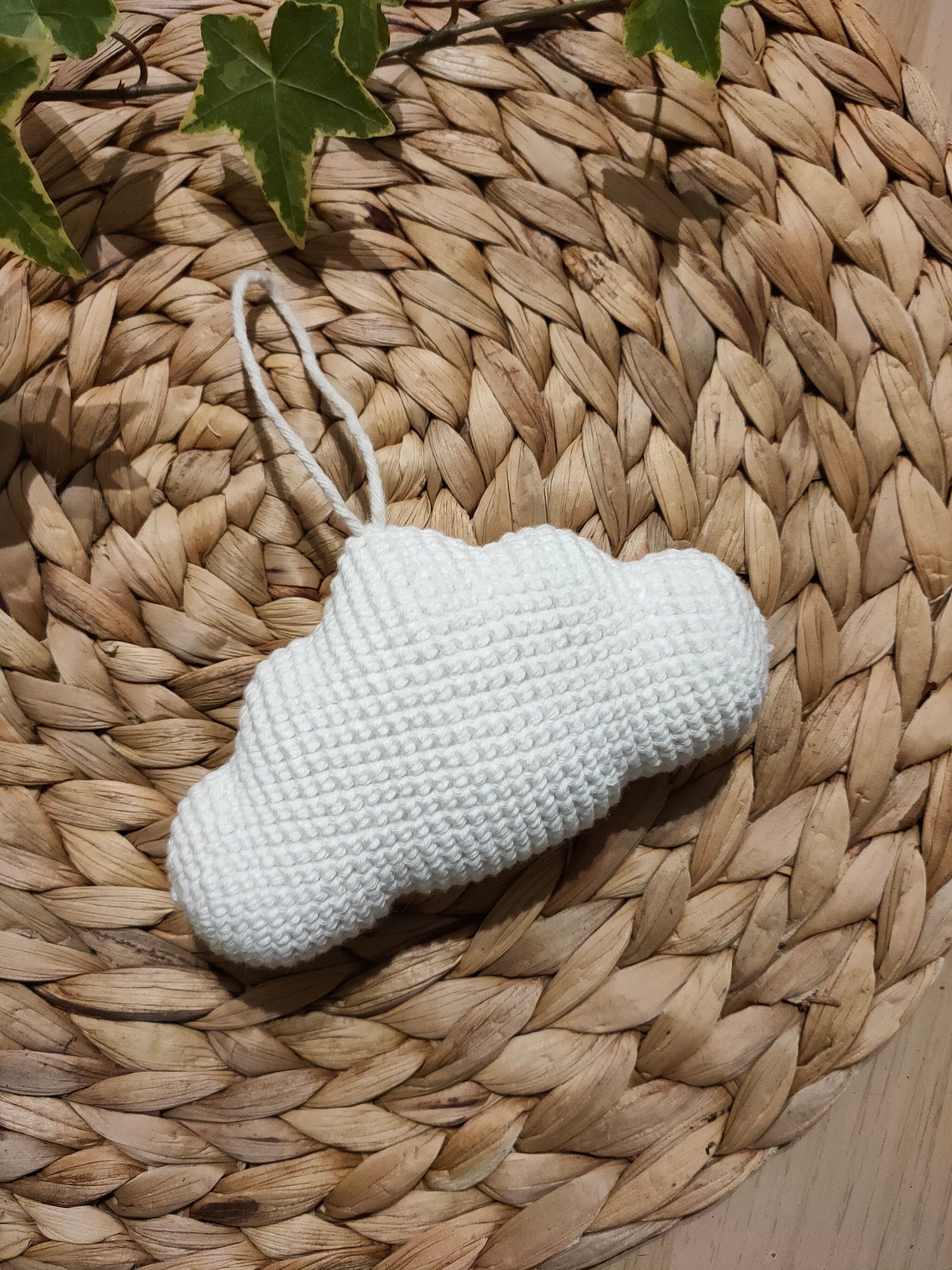 Nuage en Crochet à Suspendre, Décoration A Accrocher, Chambre d'enfant ou Bébé