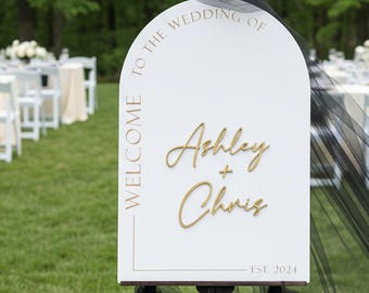 Personalized Wood Welcome Sign – Modern Wedding Guestbook Alternative