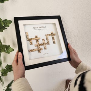 Cadre Personnalisé Noms De Famille Style Scrabble - Décoration Murale Bois, Cadeau Familial Original