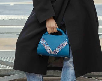 Leder Umhängetasche, Handbestickte Leder Geldbörse, Beige Handtaschen, Biscotti Schultertaschen, Geschenk für sie, Valentinsgeschenk, Blaue Tasche