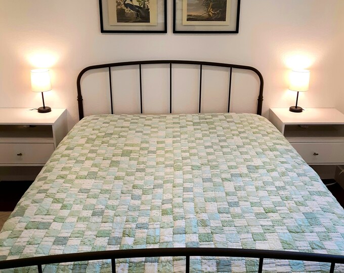 Soft Green Vintage Hill Quilt Etsy