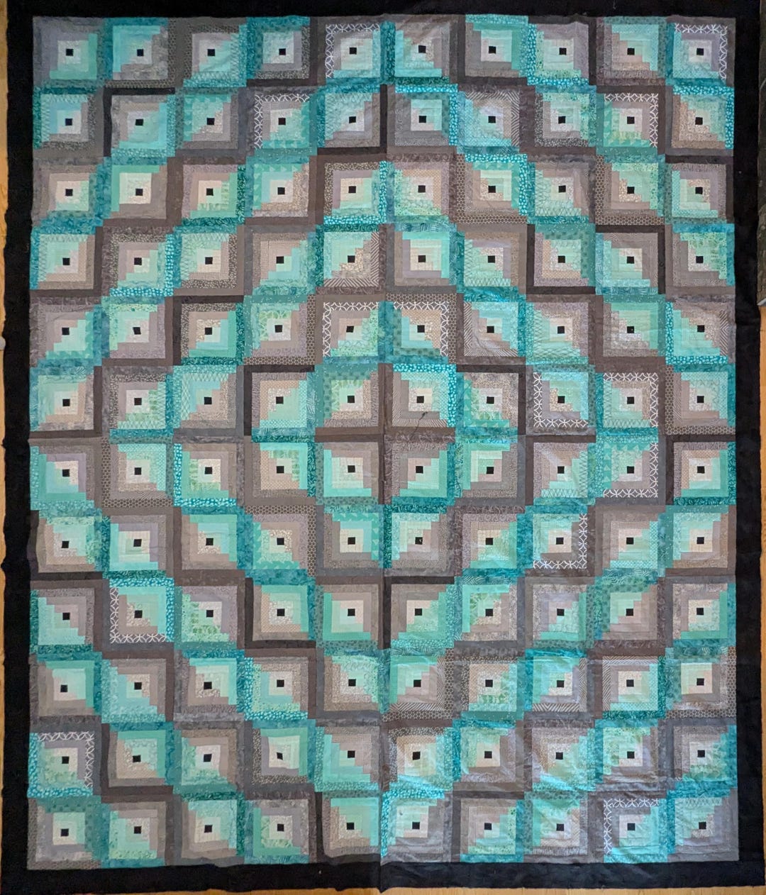 Log Cabin Quilt Top, Sunshine and Shadows Pattern, Very Large ...