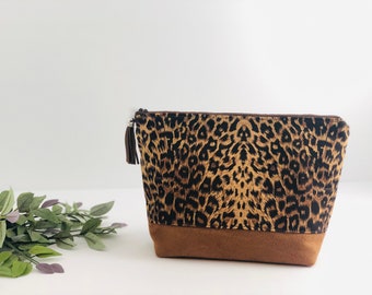 Animal Print Zipper Pouch, Makeup Bag, Cosmetic Bag, Toiletry Bag, Zipper Bag, Travel Clutch