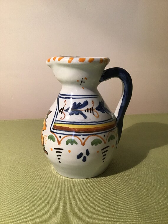スペインの古い水差し