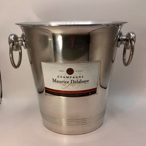 French vintage Champagne Maurice Delabaye ice bucket / Seau à Champagne / barware, with traditional round  hoop side handles.