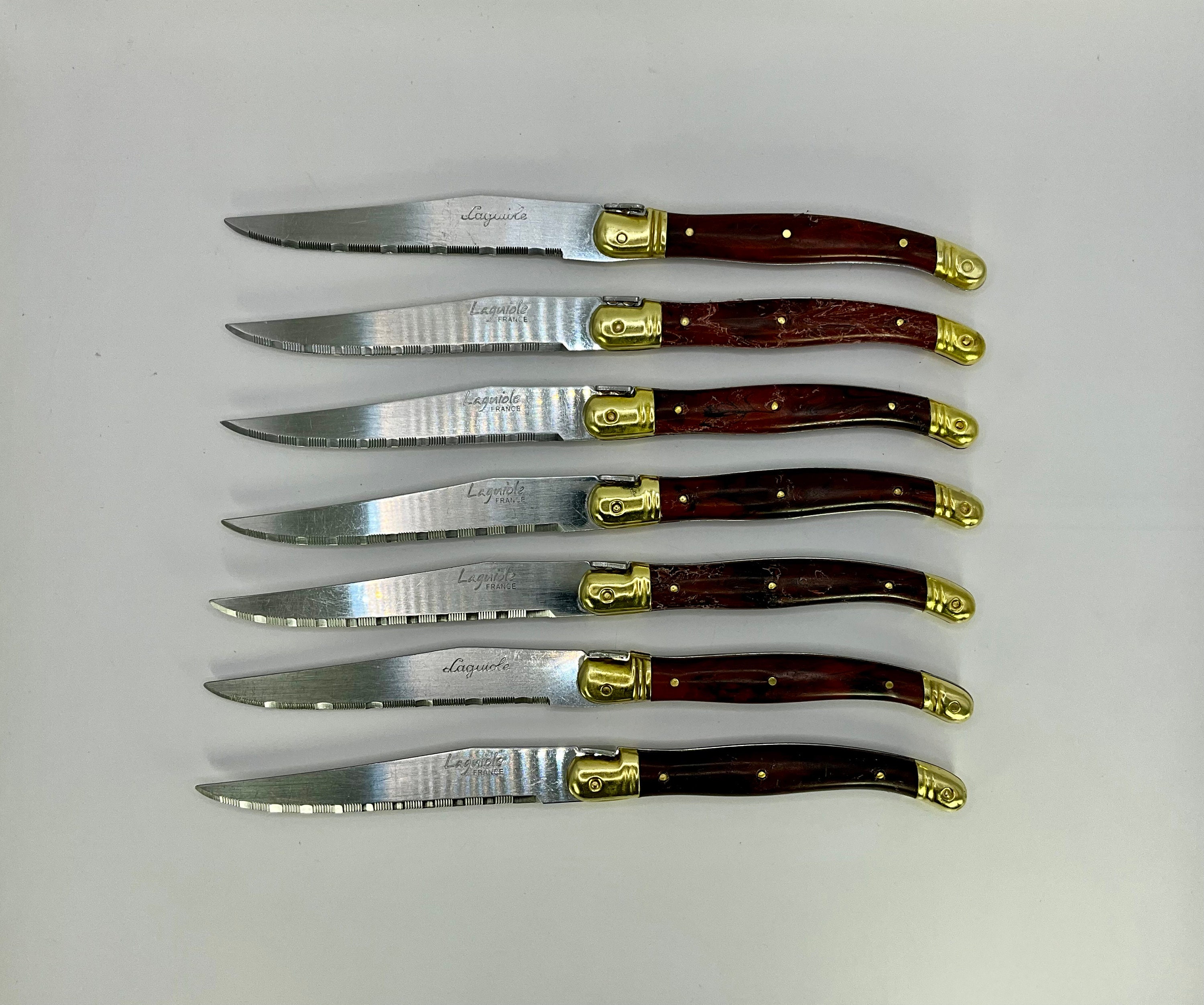 Argenterie - Ensemble de 12 anciens couteaux à bout rond lame