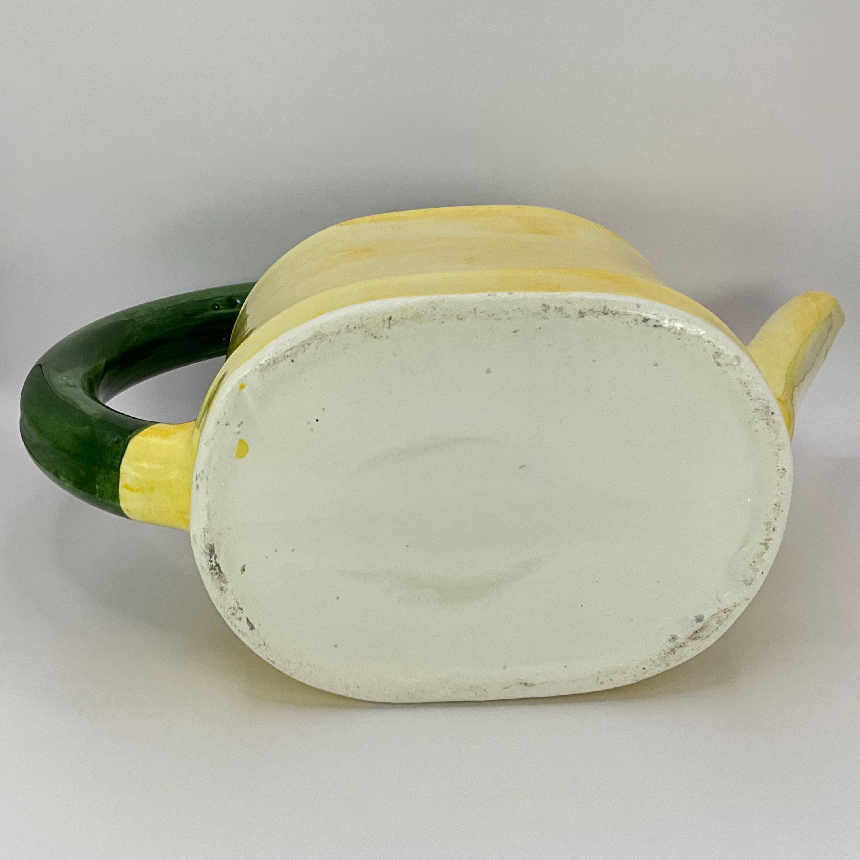 見事なフランス製ヴィンテージハンドメイドの陶器製真水/水差し