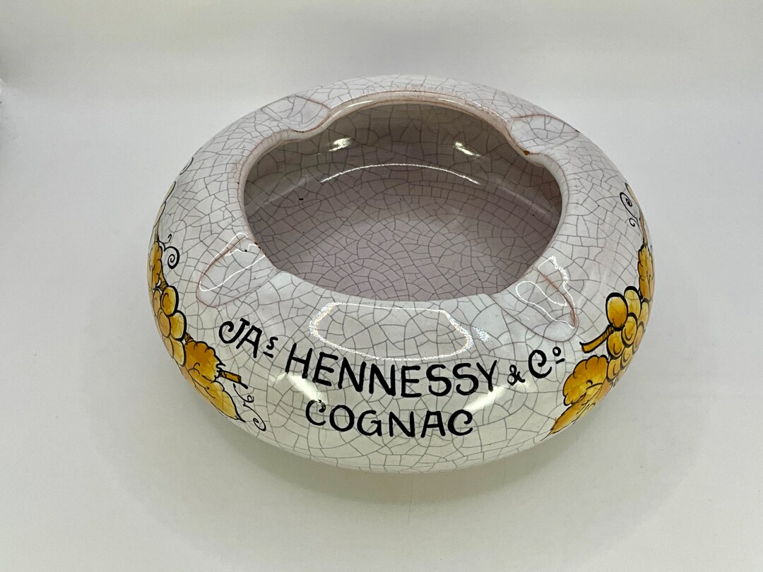Floral Emblems Canada Ashtray (JAS) Floral Emblems Canada Ashtray (JAS)