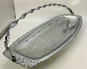 見事なフランスのヴィンテージ装飾の打ち出し銀金属フルーツトレイ