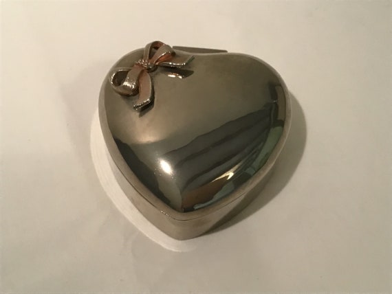 French vintage heart shaped silver metal jeweller… - image 5