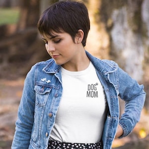 Dog Mom left Unisex Shirt,Bio Baumwolle,Fairtrade,Dog Mom tshirt,Dog Mom Shirt,Hundeliebhaber Shirt,Geschenk für Hundebesitzerin