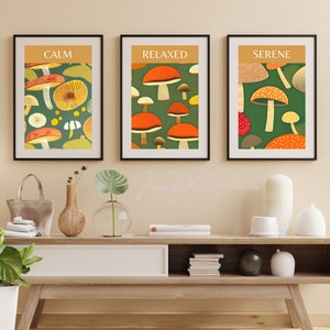 Bringen Sie Ruhe in Ihren Raum mit unserem 3er Set gelb-grüner Pilz DIGITAL druckbare Wandkunst mit den Worten Calm Relaxed & Serene