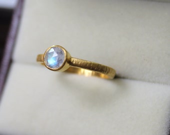 Solid Gold Rainbow Moonstone Ring: Rose Cut Solitaire