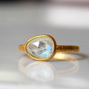 Handmade Rainbow Moonstone Solid Gold Ring: Textured Band