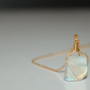 Moonstone Rough Necklace - Rough Moonstone Necklace - Moonstone Jewelry Rough - Moonstone Stone Necklace with 18&#39; Inch chain Birthday Gift