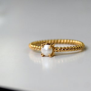 Süßwasserperle Ring: 14k Gold Twist Band, Juni Geburtsstein