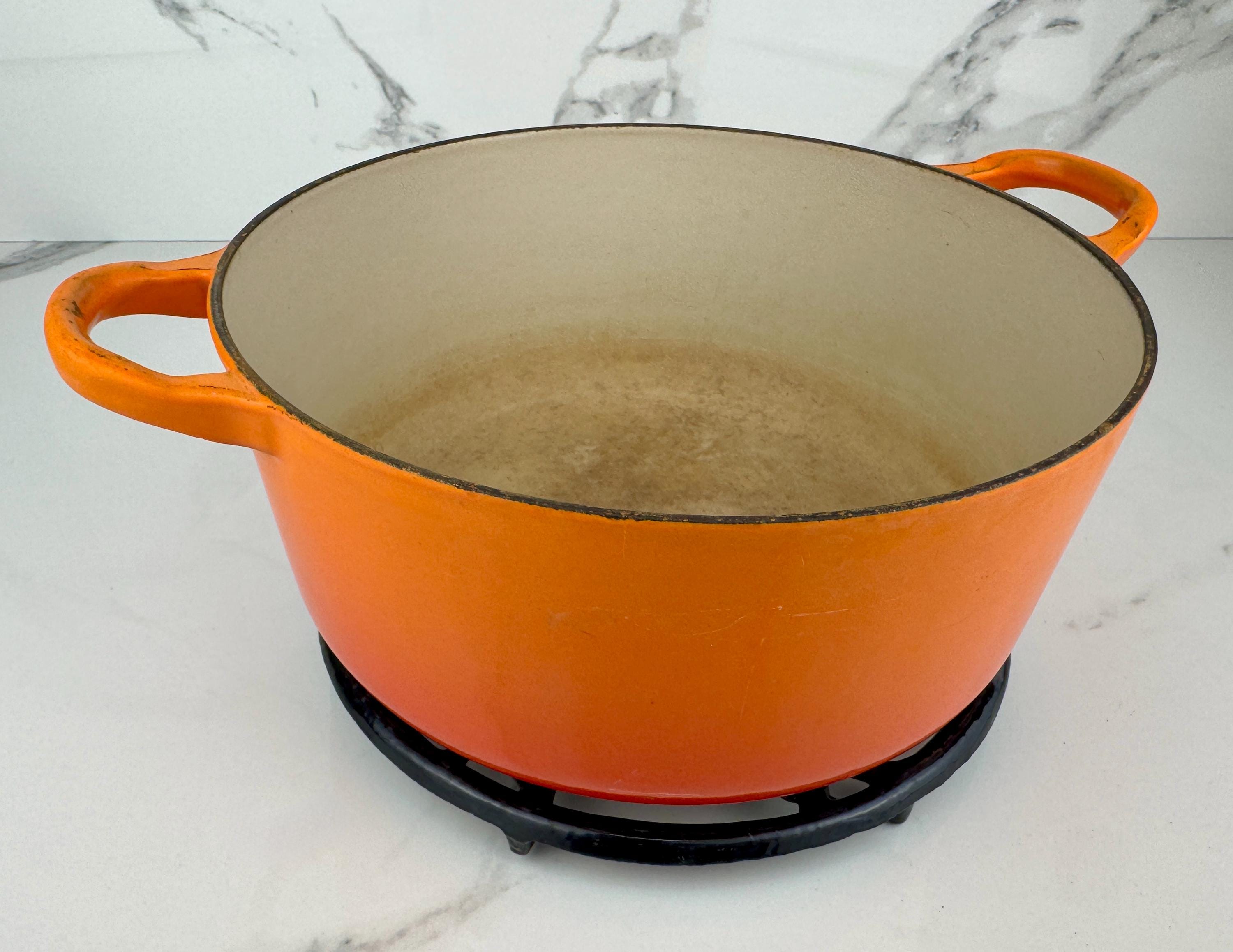 Le Creuset Pot Stand - Etsy New Zealand