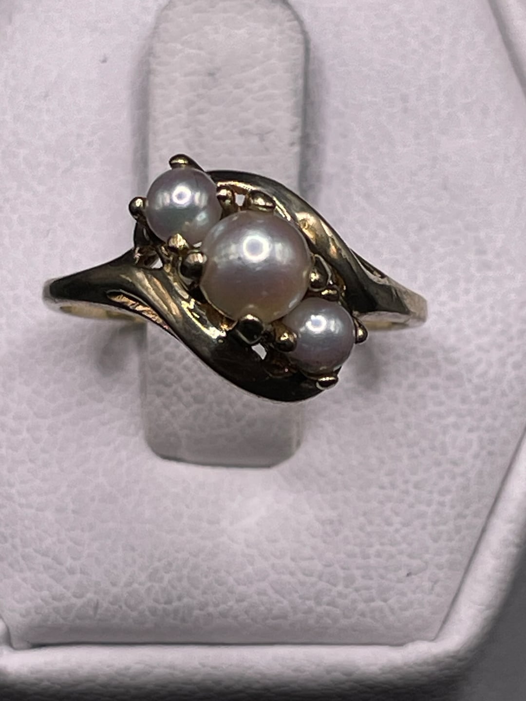 10kt Antique Three Pearl Ring Etsy