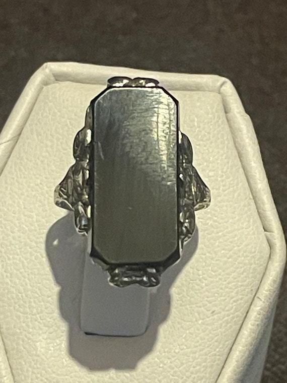 18kt antique, Victorian onyx ring