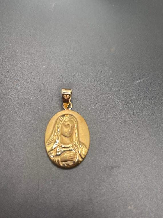 Antique European religious pendant, 18 karat yello