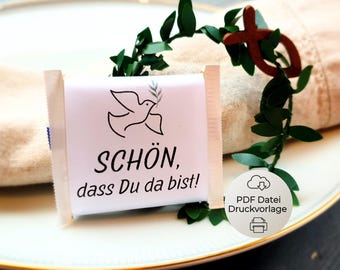May include: A white card with a dove and the text "SCHÖN, dass Du da bist!"  The card is wrapped in a brown paper and tied with a green leafy garland. A white circle with a cloud and printer icon says "PDF Datei Druckvorlage".
