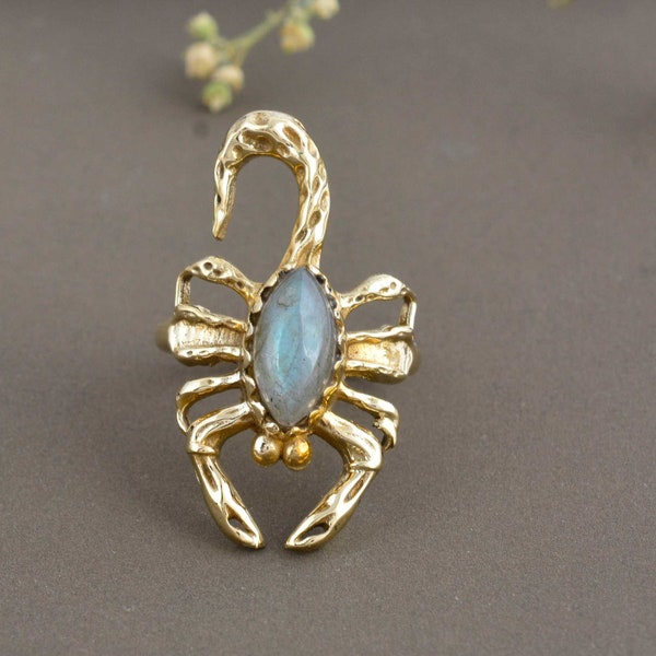 Scorpion Ring, Labradorite Ring, Gold Scorpion Ring, Statement Ring,Personalized Gift,Animals Ring,Wedding Gift,Scorpion Jewelry,Boho Rings