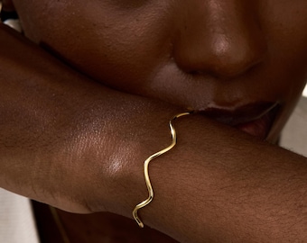 14K Gold Bangle Bracelet, Wavy Cuff Bracelets, Adjustable Gold Jewelry for Her