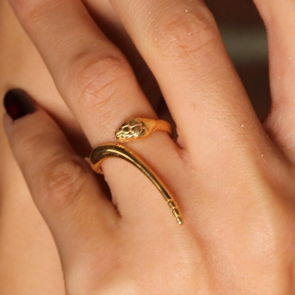 Snake Ring Gold, Dainty Ouroboros Ring, Delicate Snake Ring to Birthday
