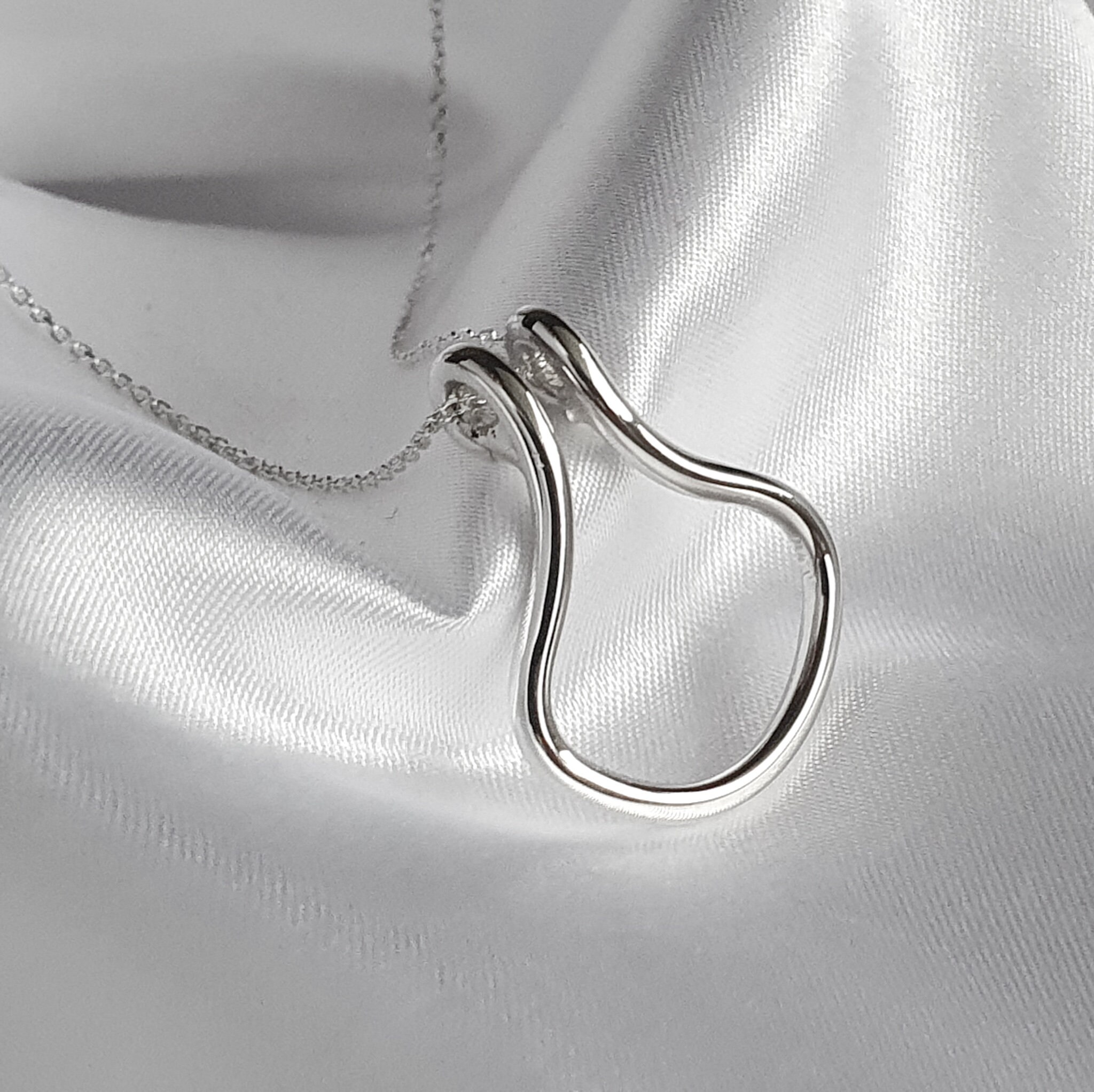 Ring Holder Necklace Wedding Ring Keeper Pendant Oval Dainty Etsy UK