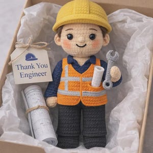 Anpassad virkad ingenjörsdocka, handgjord amigurumi ingenjörsplysch, personlig ingenjörspresent till byggälskare