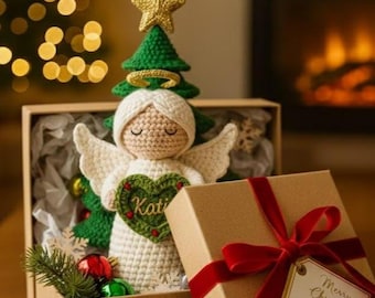 Gepersonaliseerde gehaakte engel als piek voor de kerstboom - Handgemaakte kerstdecoratie met zegeningenbordje (geen kerstboom inbegrepen)